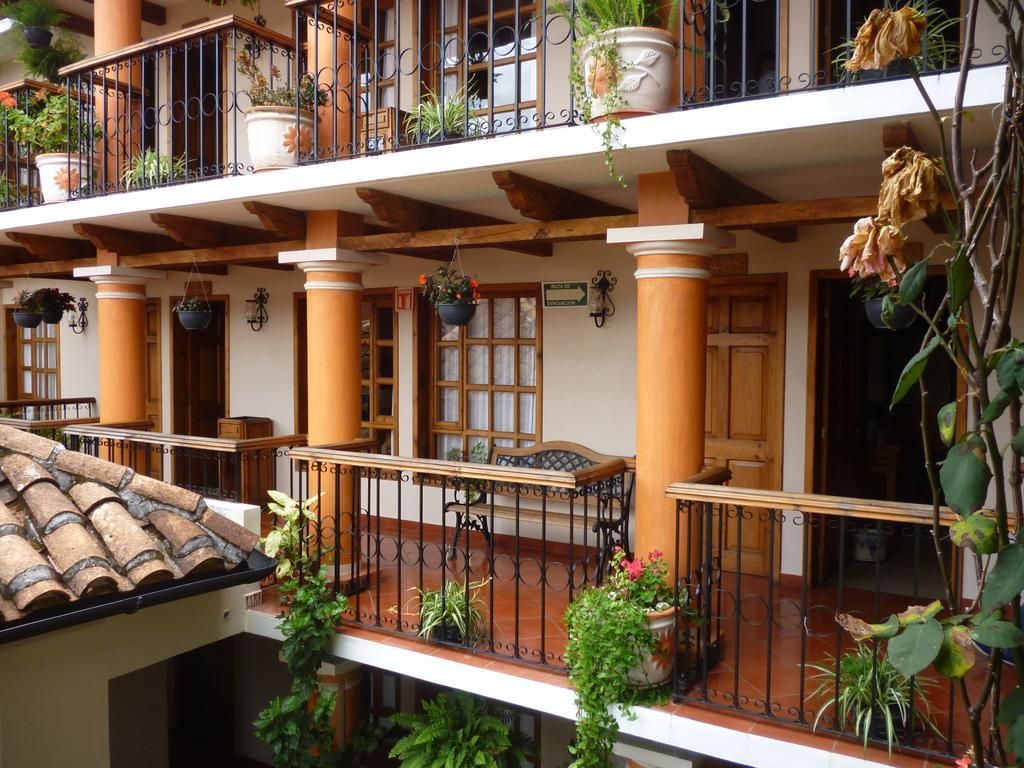 Hotel La Casa De Mama San Cristóbal de Las Casas Екстериор снимка