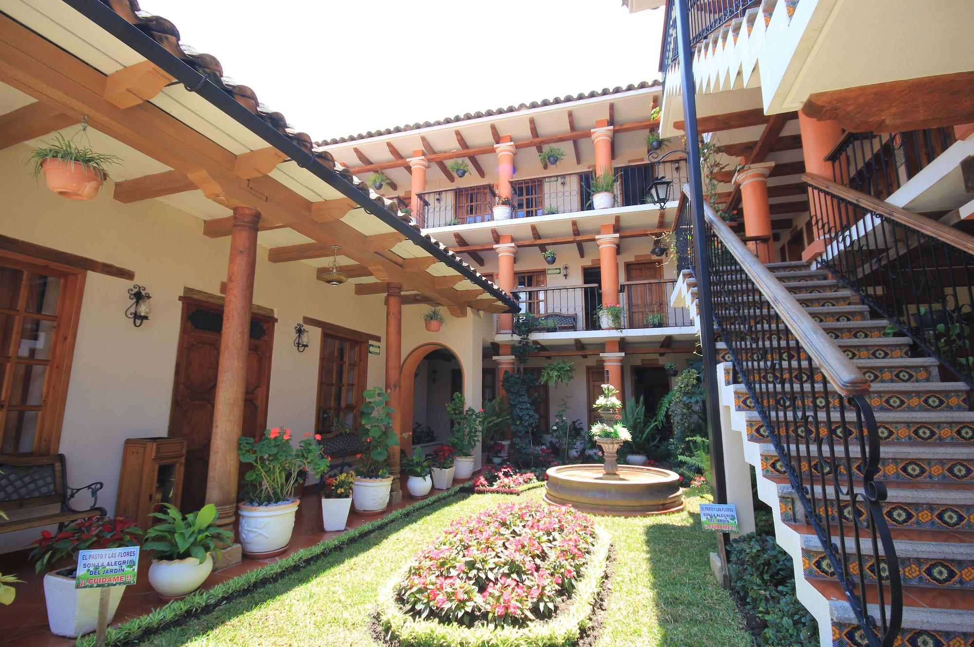 Hotel La Casa De Mama San Cristóbal de Las Casas Екстериор снимка