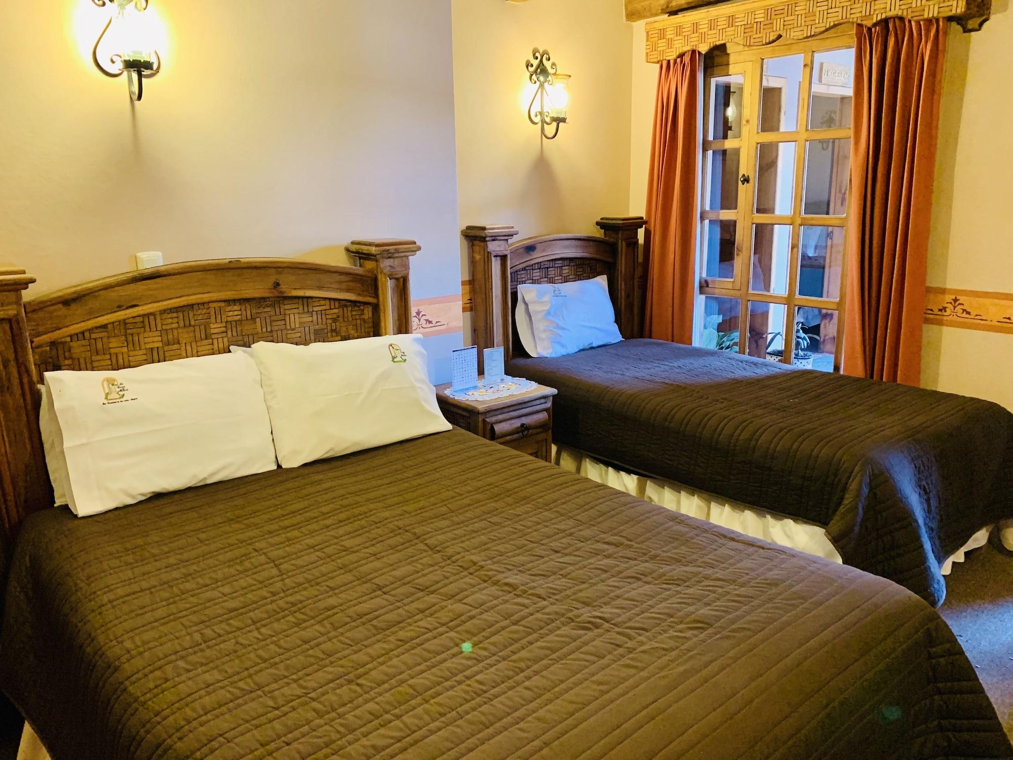 Hotel La Casa De Mama San Cristóbal de Las Casas Екстериор снимка