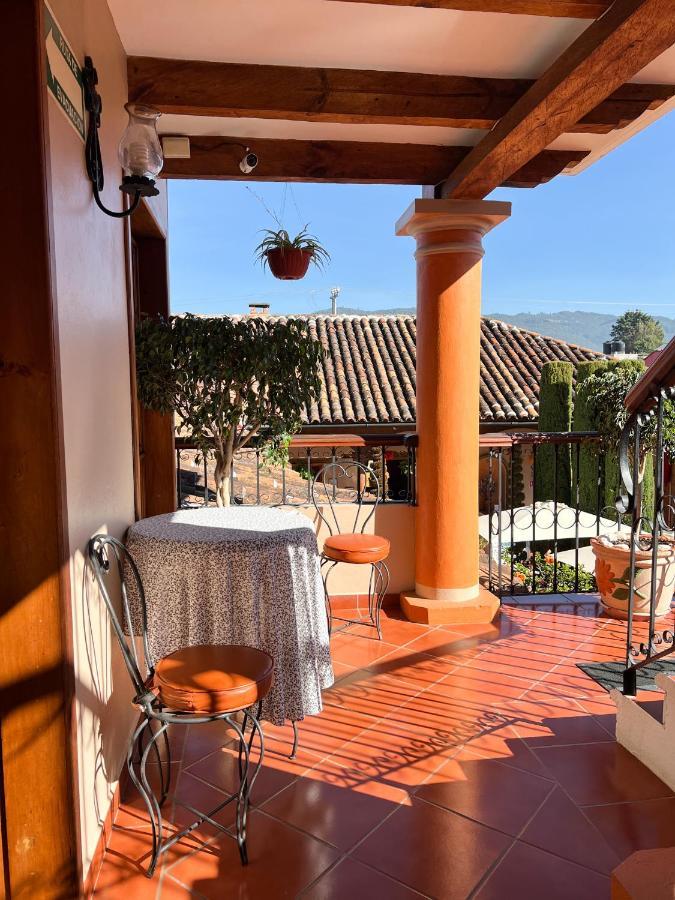 Hotel La Casa De Mama San Cristóbal de Las Casas Екстериор снимка