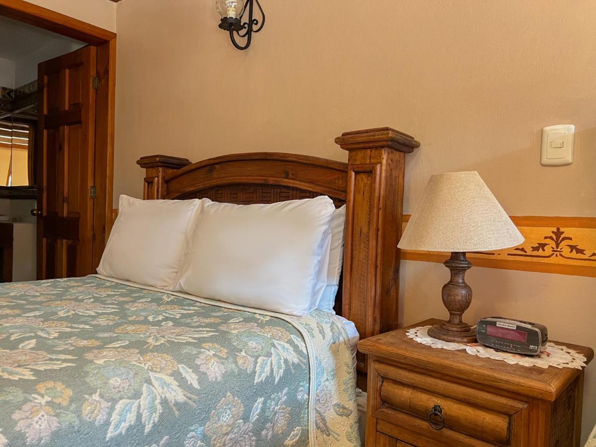 Hotel La Casa De Mama San Cristóbal de Las Casas Екстериор снимка
