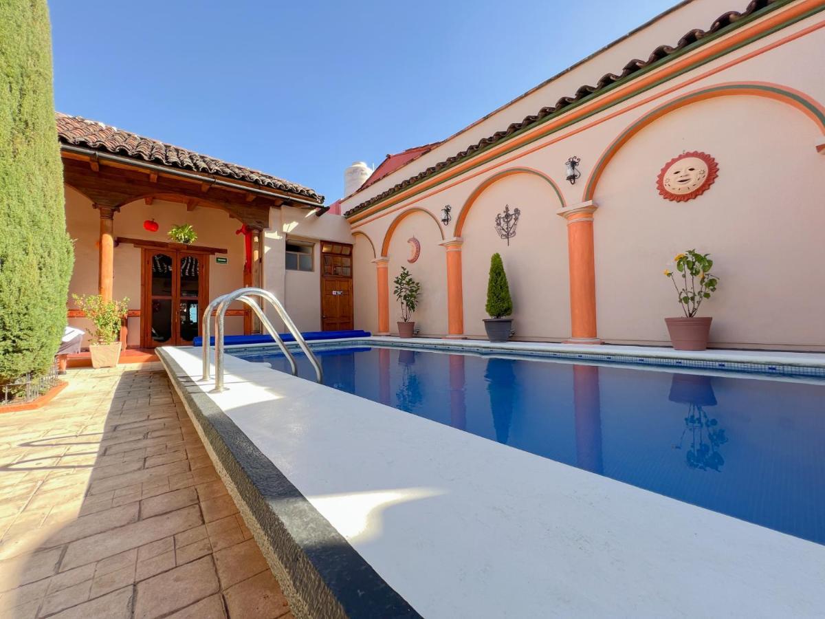 Hotel La Casa De Mama San Cristóbal de Las Casas Екстериор снимка