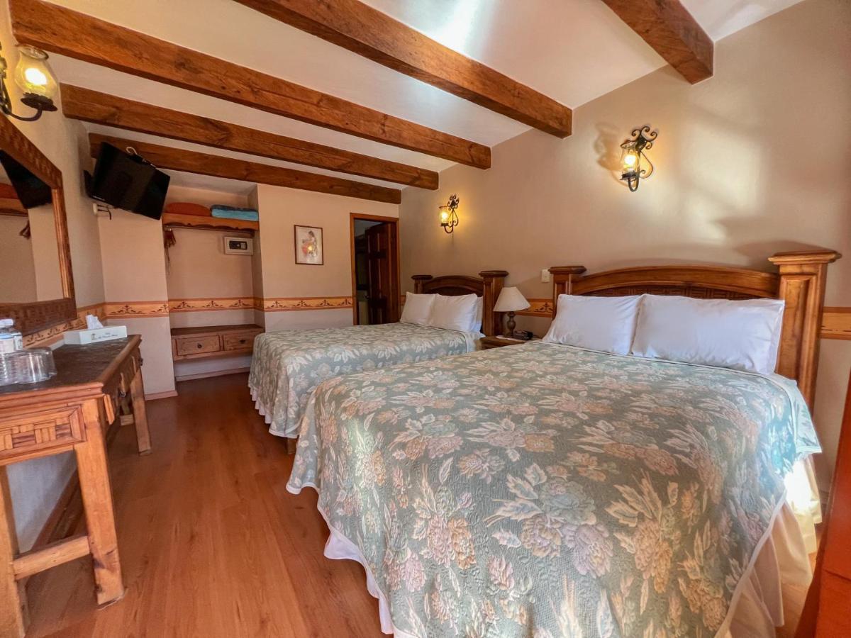 Hotel La Casa De Mama San Cristóbal de Las Casas Екстериор снимка