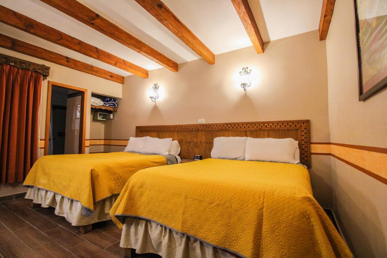 Hotel La Casa De Mama San Cristóbal de Las Casas Екстериор снимка