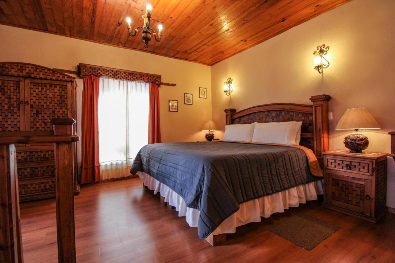 Hotel La Casa De Mama San Cristóbal de Las Casas Екстериор снимка