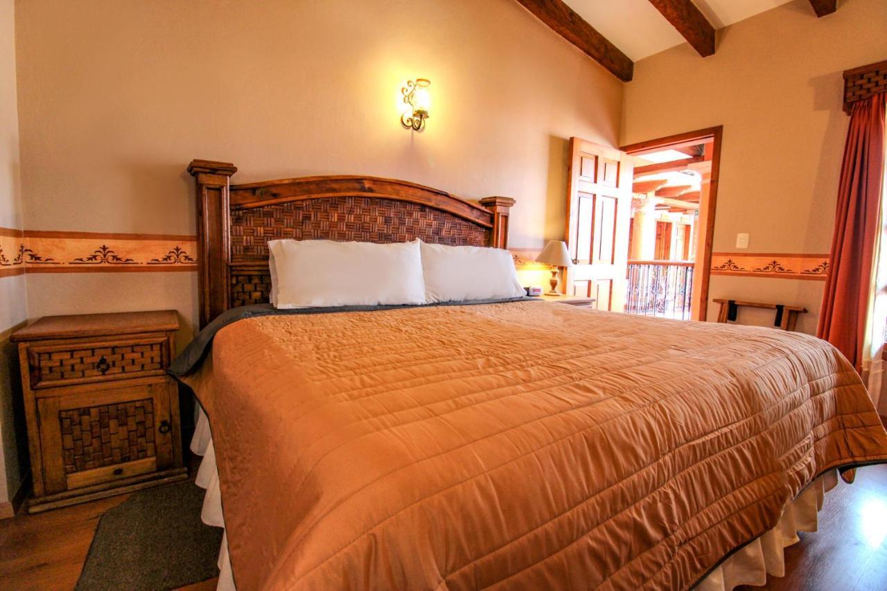 Hotel La Casa De Mama San Cristóbal de Las Casas Екстериор снимка