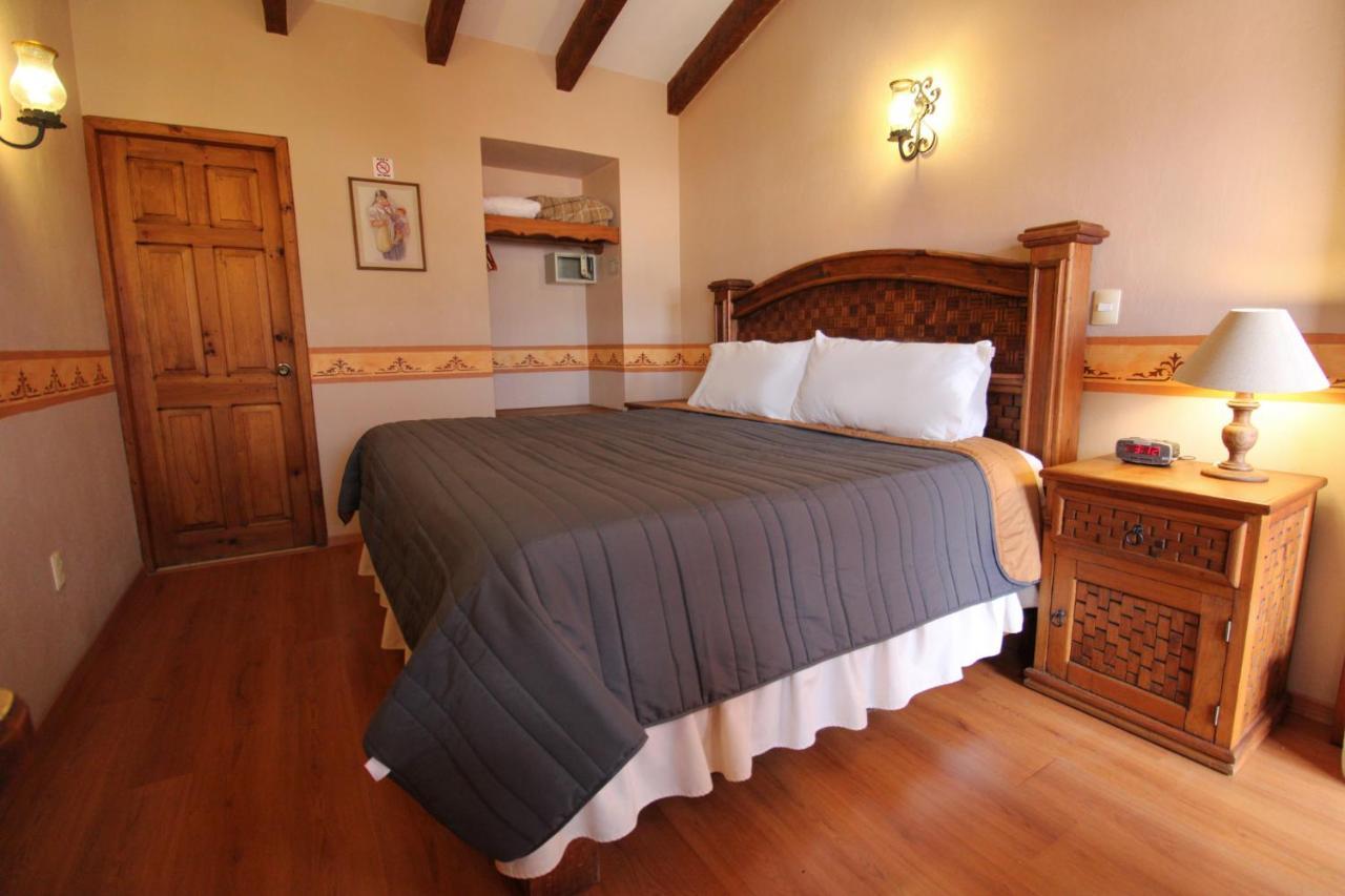 Hotel La Casa De Mama San Cristóbal de Las Casas Екстериор снимка