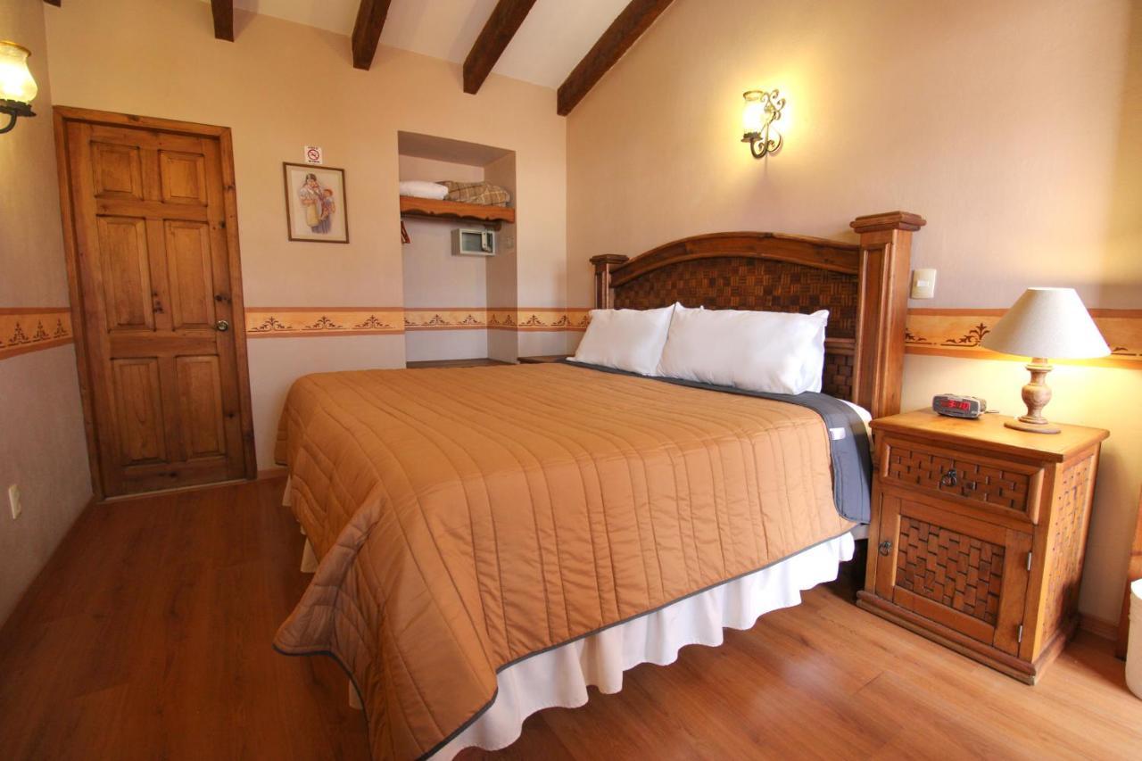 Hotel La Casa De Mama San Cristóbal de Las Casas Екстериор снимка