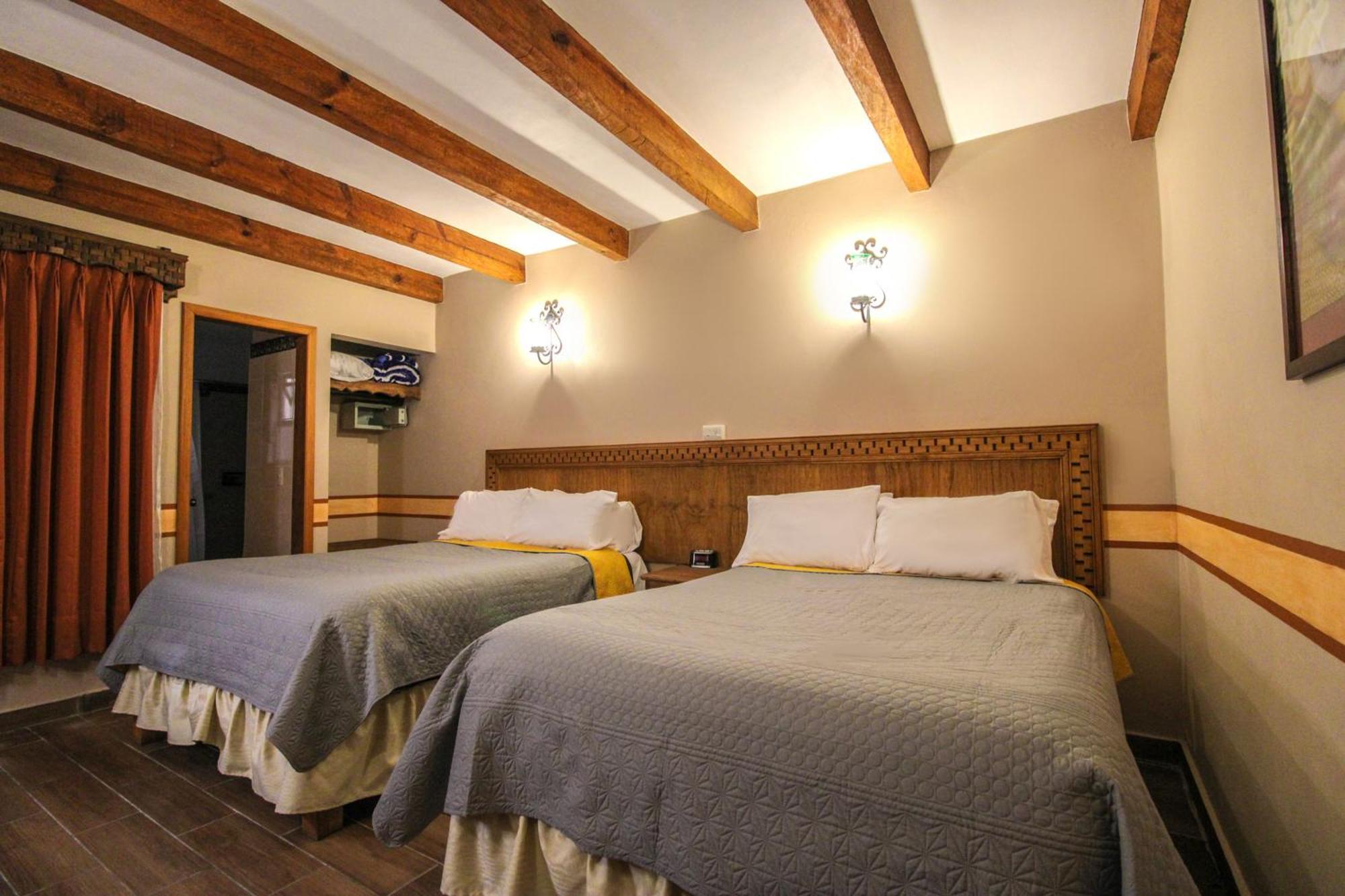 Hotel La Casa De Mama San Cristóbal de Las Casas Екстериор снимка